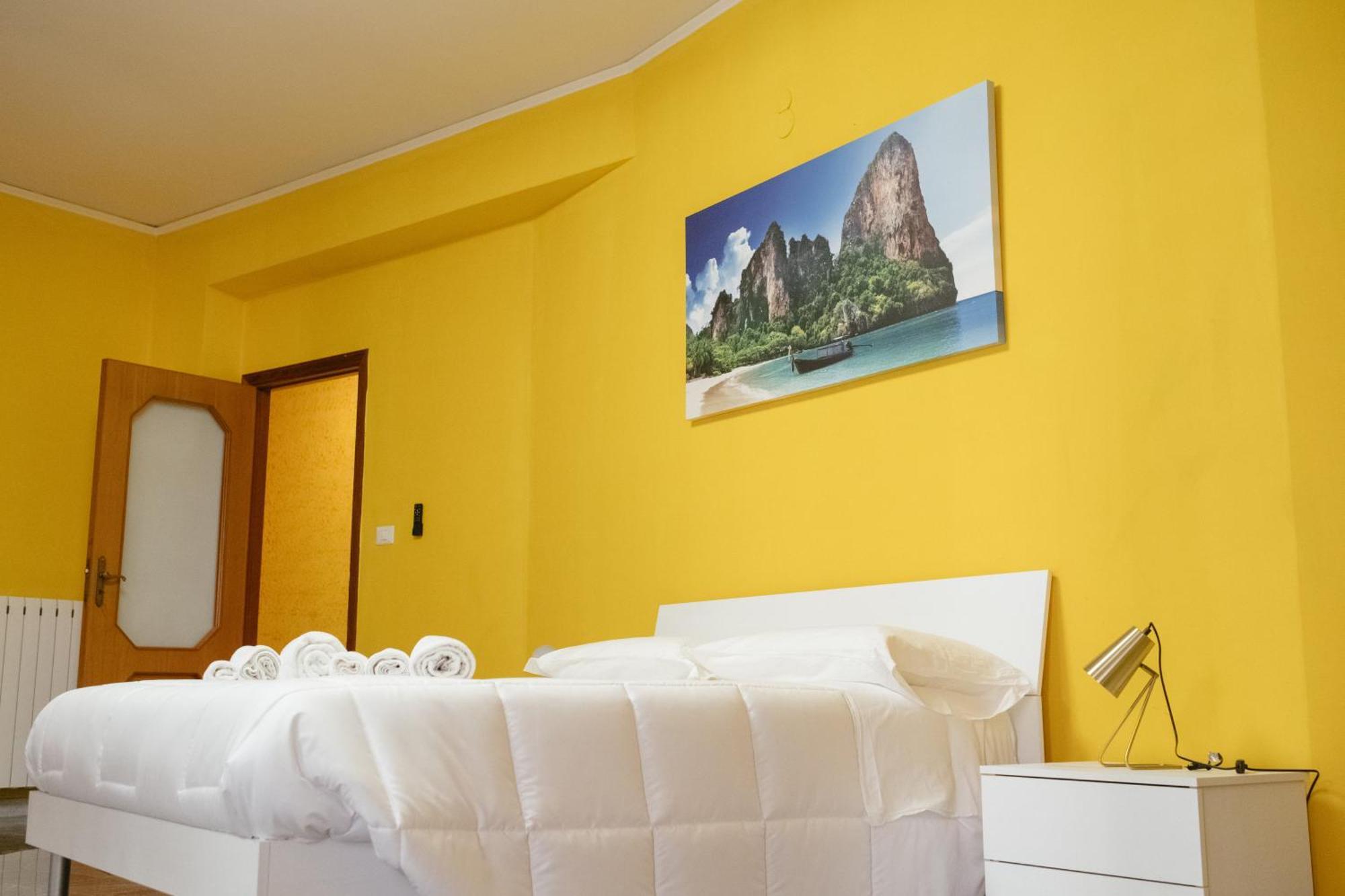 Domus Aurea Relax Room Салерно Экстерьер фото